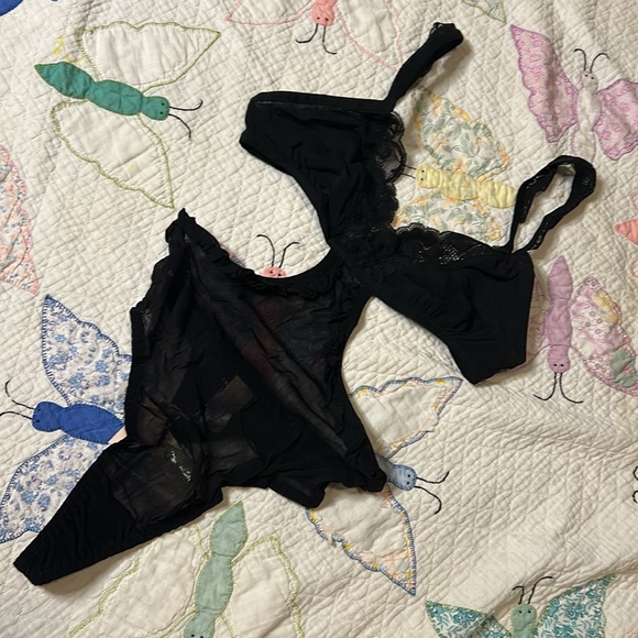 NWT Key To Ur Heart Bodysuit In La Crème - Picture 4 of 5